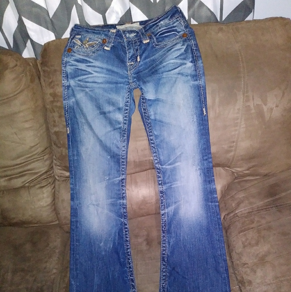 Buckle jeans